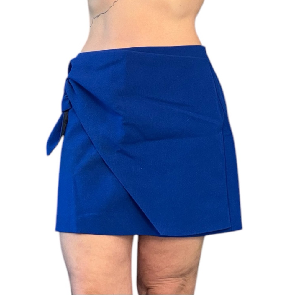 Stylish Blue Wrap Skirt - Picture 2 of 8